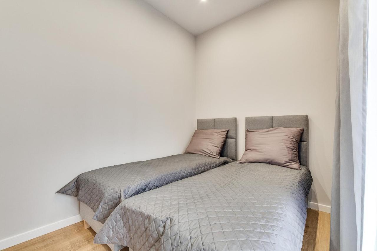 Central Platinum Apartments 28 Z Balkonem Рибник Екстериор снимка